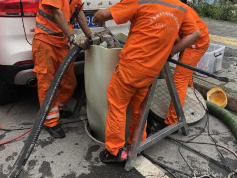 松江清掏化粪池 环卫车抽粪 处理污水井 隔油池清理