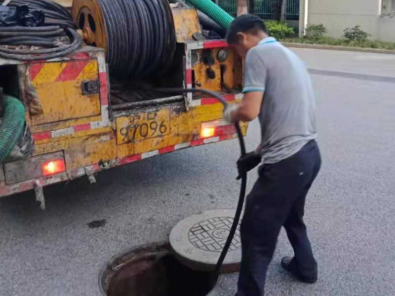 上海松江区泖港专业抽化粪池 清理化粪池清掏清底