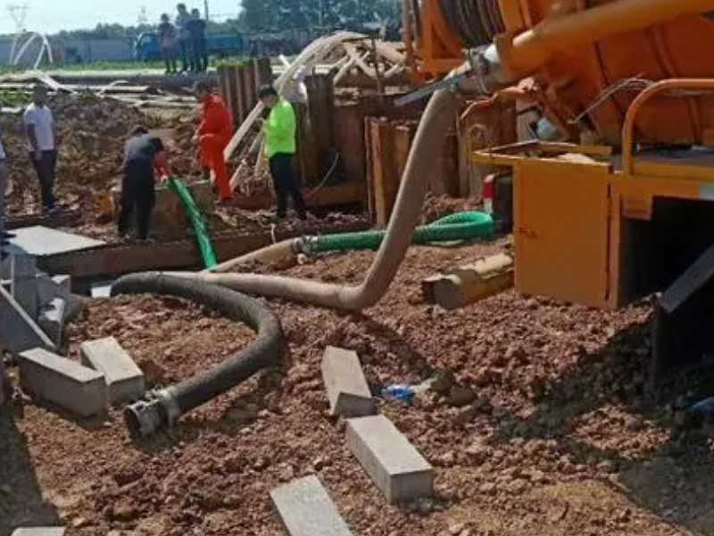 上海松江区新桥专业抽化粪池 清理化粪池清掏清底