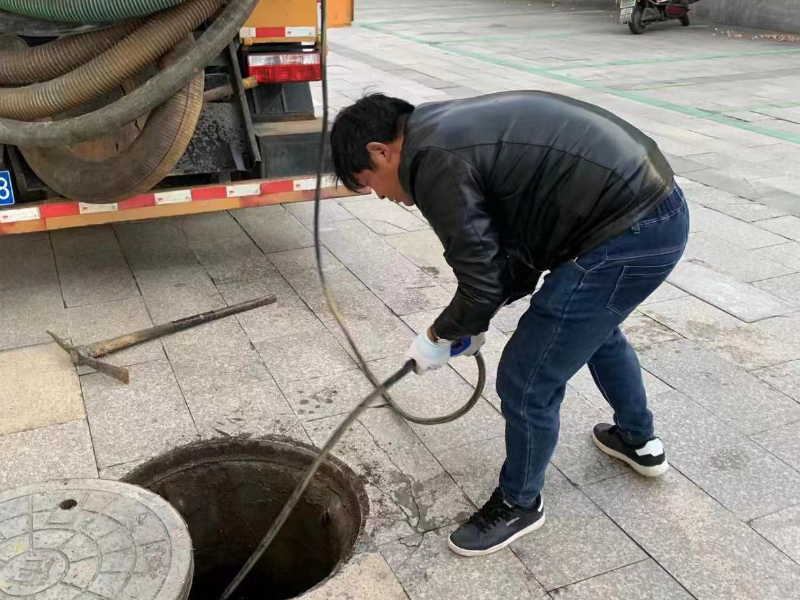 松江科技园抽粪及清理化粪池 清理污水池，清理隔油池